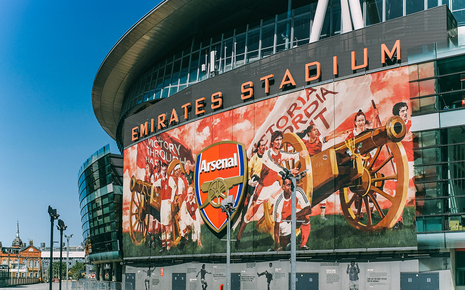 4443748f03bc26bc2793162efc08a9a7-Emirates Stadium Banner