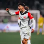 eintracht-frankfurt-holstein-kiel-bundesliga-uzun-tor-jubel-7432